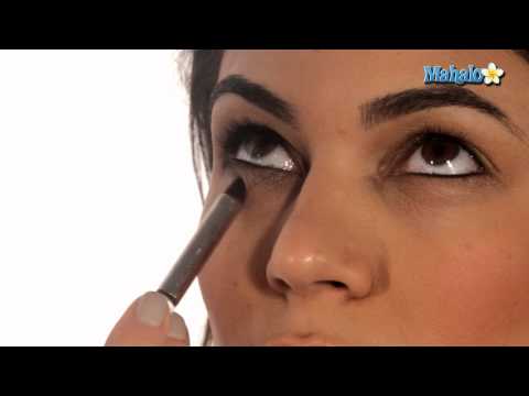 How to Do Your Eyes like Kim Kardashian Part 1 of 2